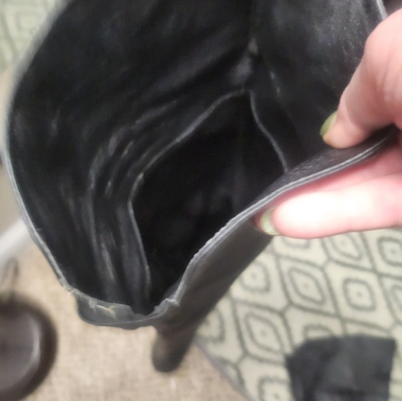 Over the thigh, high heel, pointed toe boots - Picture 3 of 11